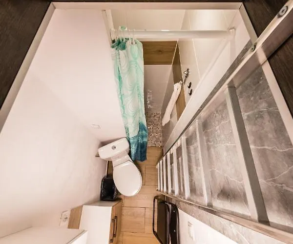 Micro 2,5 Qm - Najmniejsze Swiata 2,5 Mkw * Kraków