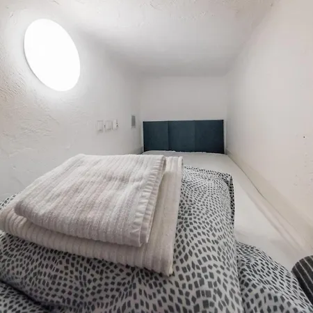 Micro 2,5 Qm - Najmniejsze Swiata 2,5 Mkw Apartment Krakow